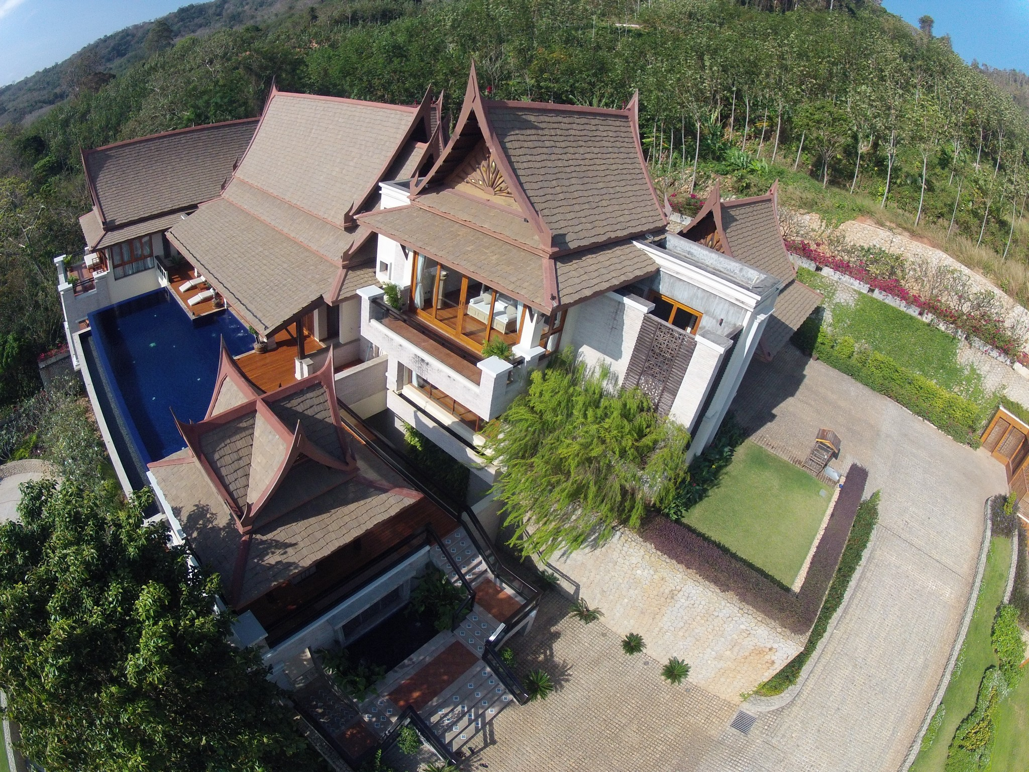 luxury villa in phuket for sale